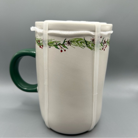 Rae Dunn CUP OF CHEER Christmas Ceramic Mug with COZY Coaster Lid NEW - Picture 3 of 3